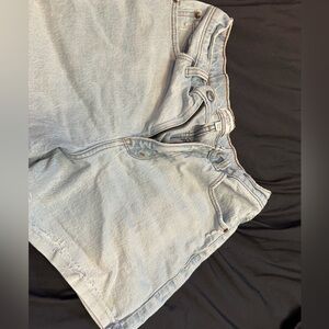 Abercrombie the dad short high rise curve love shorts